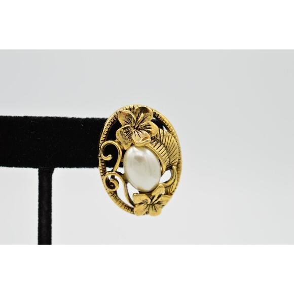 Vintage Earrings Oval Faux Pearl Floral Framed Gold Tone Statement 1980s 9I - Picture 2 of 6